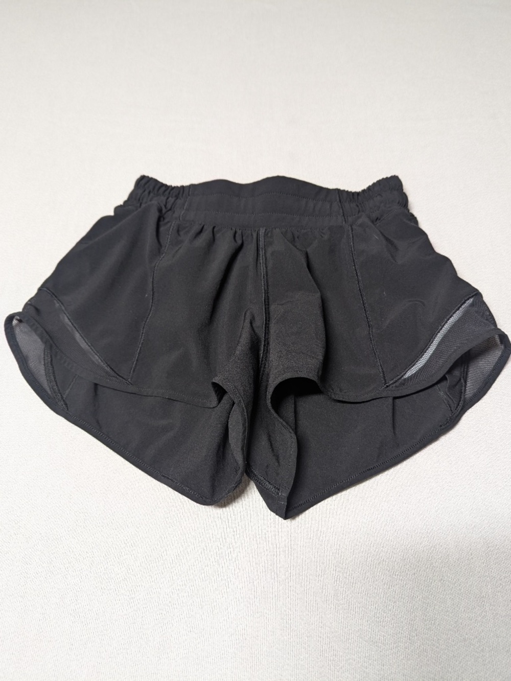 Lululemon Hotty Hot Shorts - Size 0
